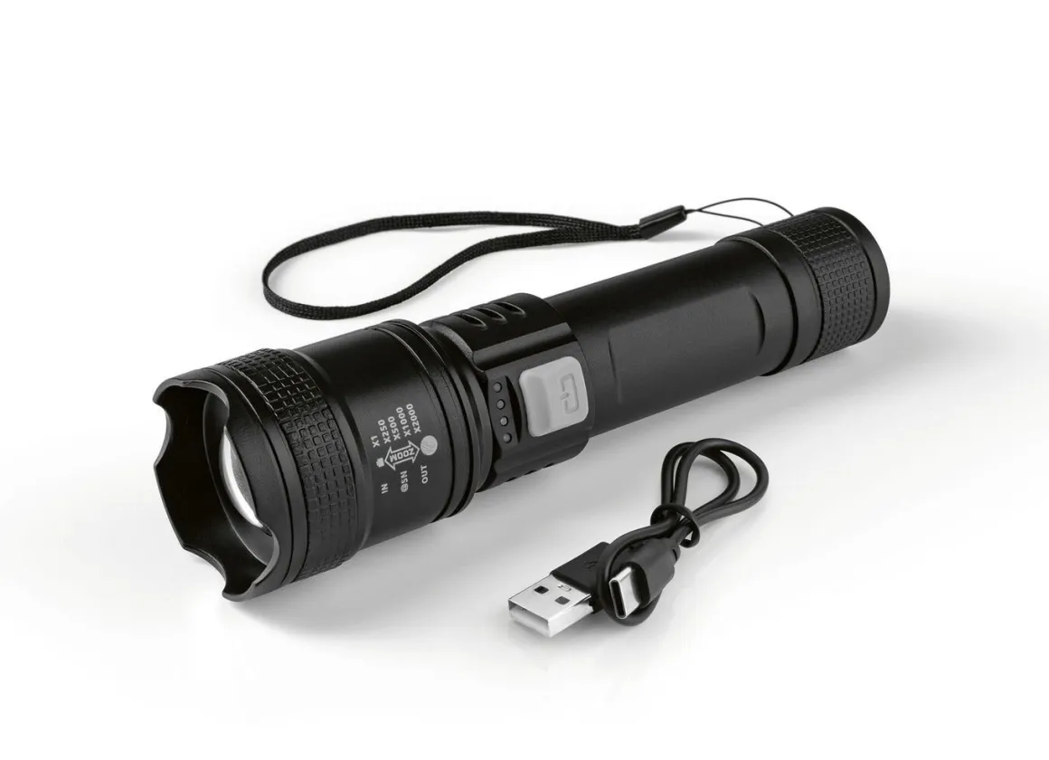 Akku-Taschenlampe von EASYmaxx