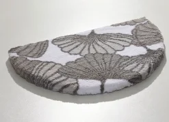 Badgarnitur mit Ginkgoblätter-Motiv