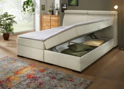 Boxspringbett auf hochwertigem Echtholzgestell