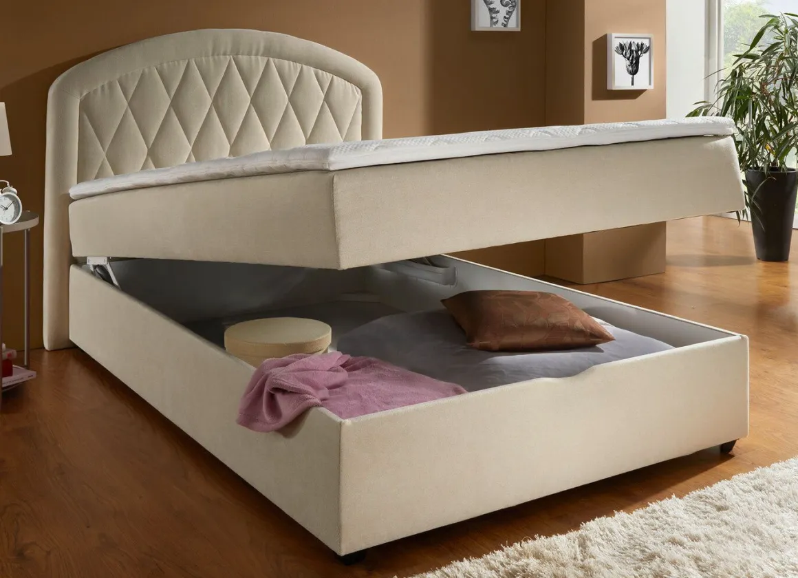 Boxspringbett mit Bettkasten und Topper