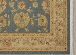 Brücke und Teppiche mit Orient-Optik