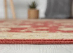 Brücke und Teppiche mit Orient-Optik