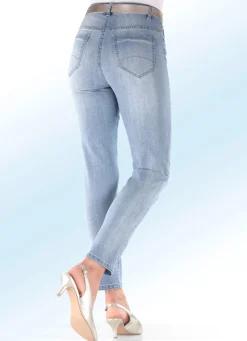 Edel-Jeans mit Stickerei-Applikationen und Glitzersteinchen