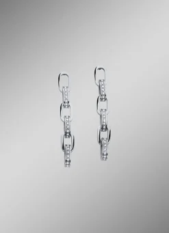 Elegante Ohrstecker mit funkelnden Kristallen