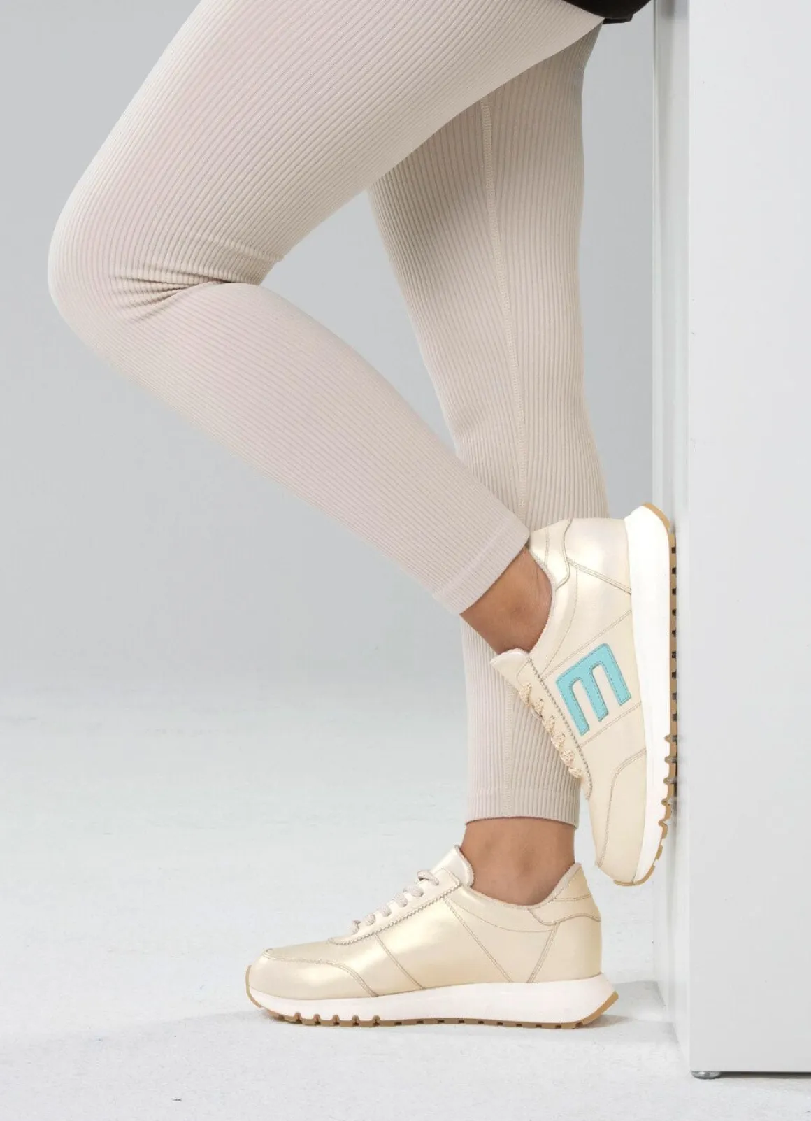 ELENA EDEN Sneaker aus schimmerndem Nappaleder