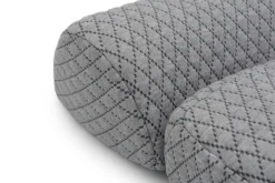 Ergonomisch geformtes Nackenstützkissen