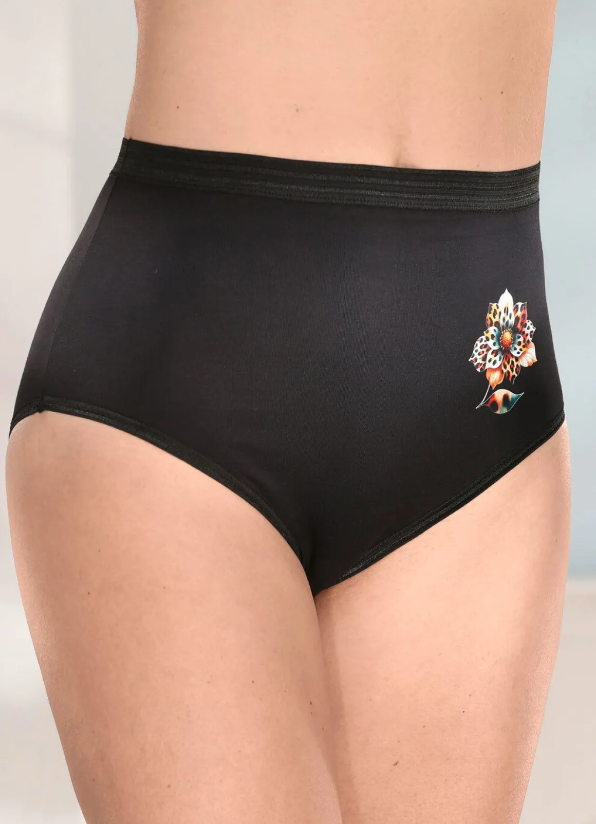 Fünferpack Slips mit Blumenmotiv