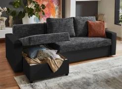 Frei im Raum aufstellbare Polsterecke mit Hocker