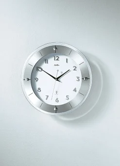 Hochwertige Wanduhr von AMS, aus facettiertem Mineralglas