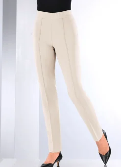 Hose mit schmaler Fußweite
