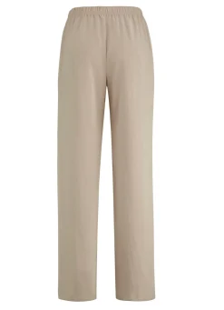 Hose in bequemer Weite