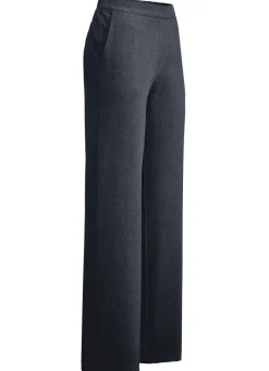 Hose in modischer Weite