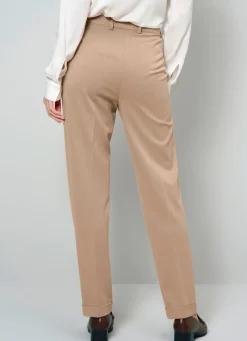 Hose mit fixierten Aufschlägen