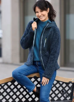 Jacke im aktuellen Materialmix