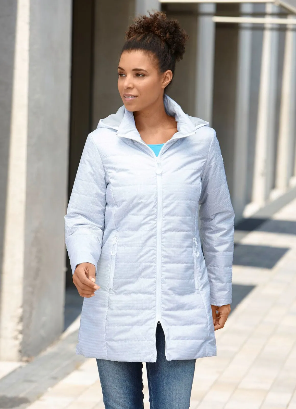 Jacke mit apartem Minimaldessin