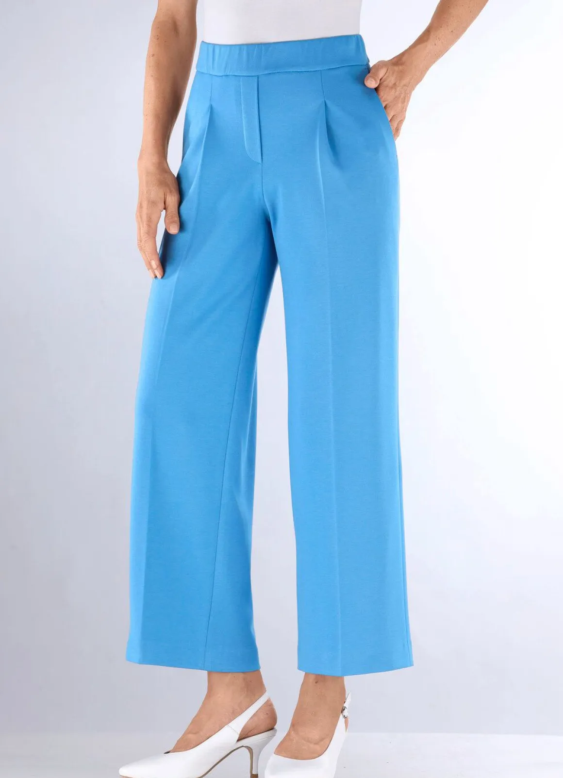 Knöchellange Hose mit weitem Bein