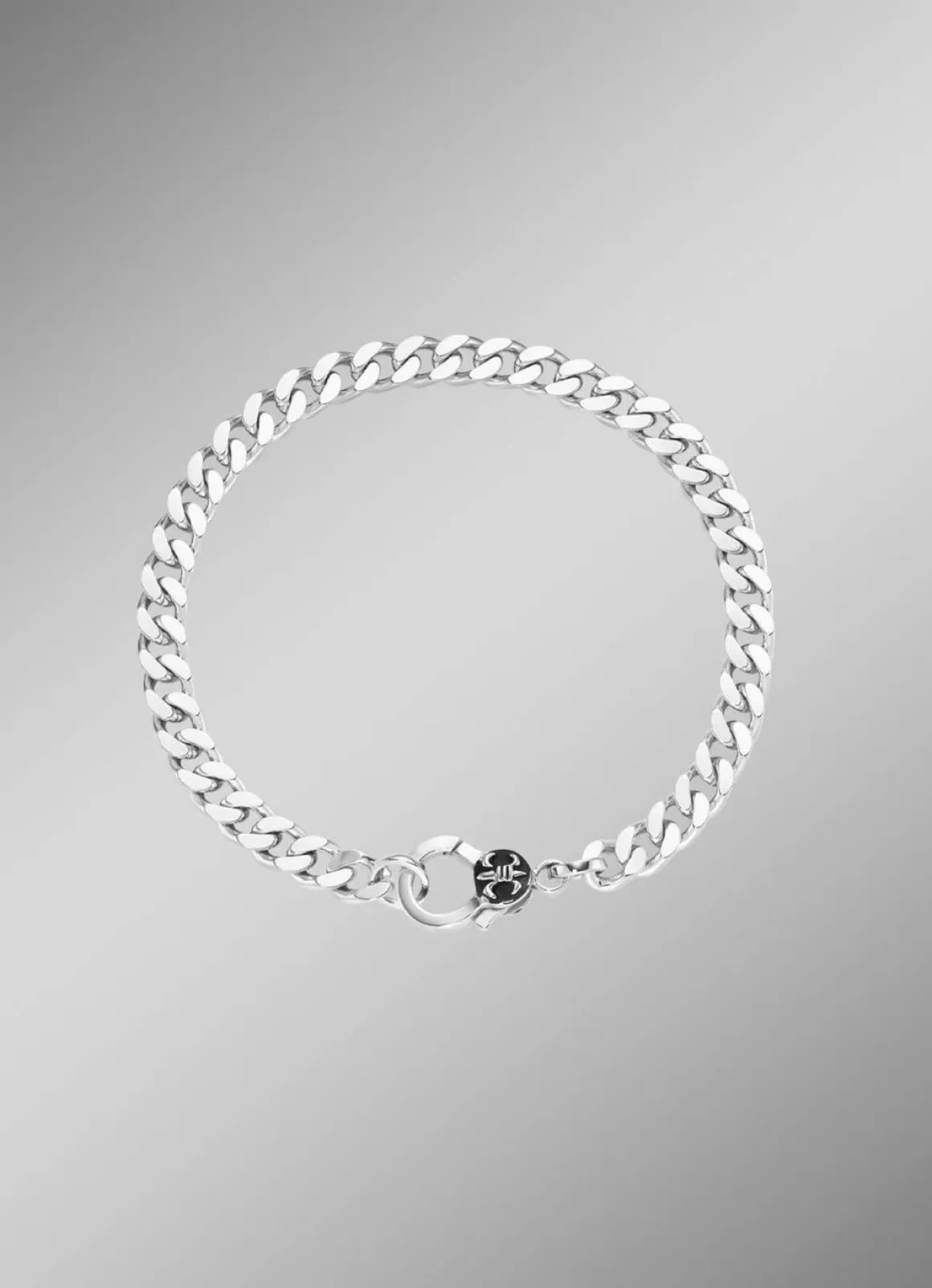 Kraftvolle Eleganz: Garnitur in Silber 925/- fein