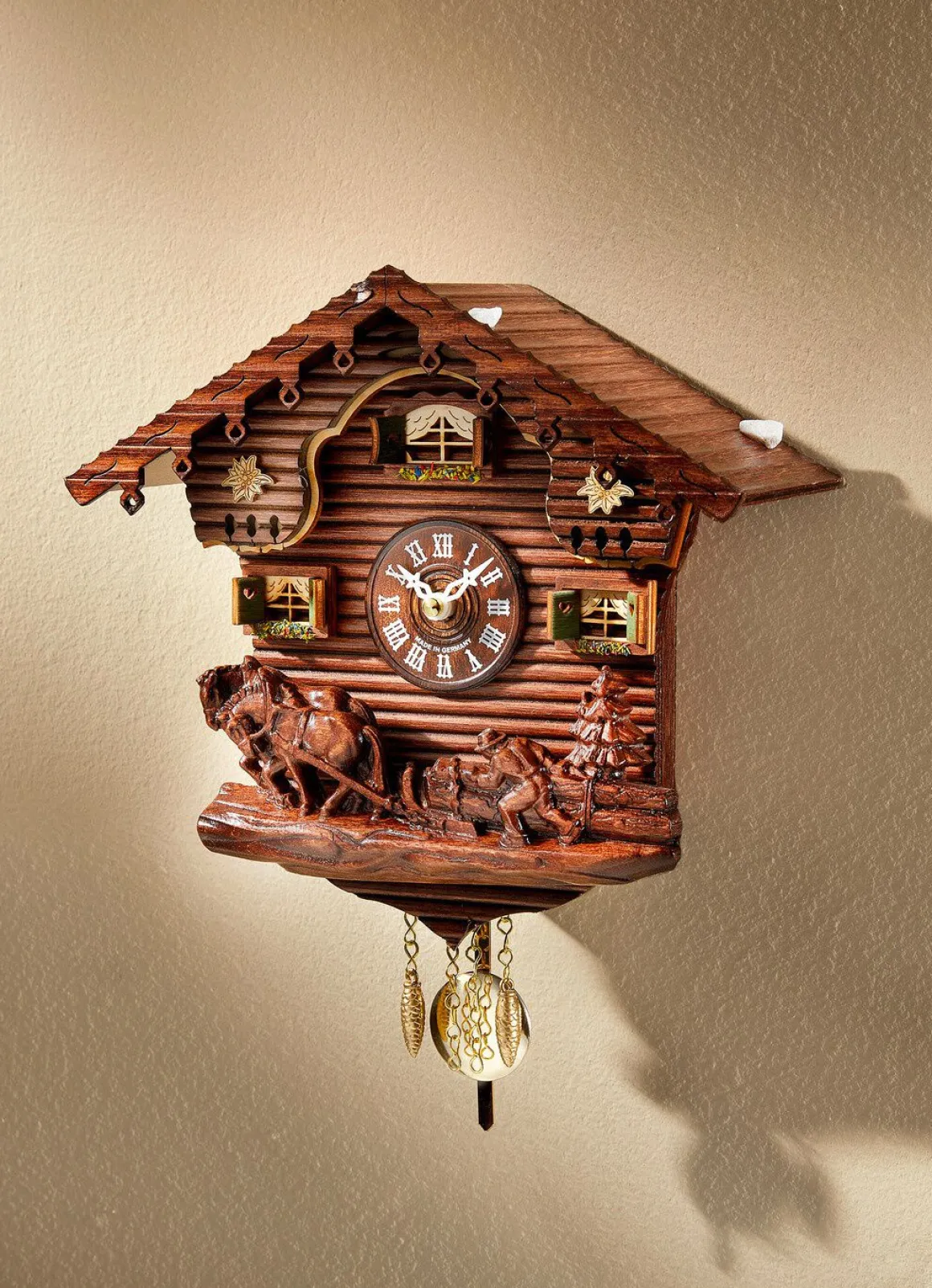 Kuckucksuhr aus Holz