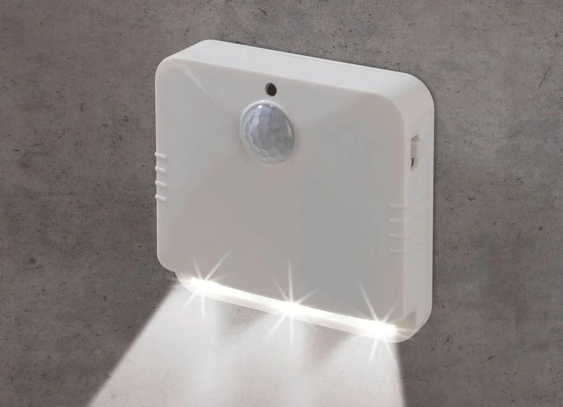 LED-Sensorlicht, 2er Set, von EASYmaxx