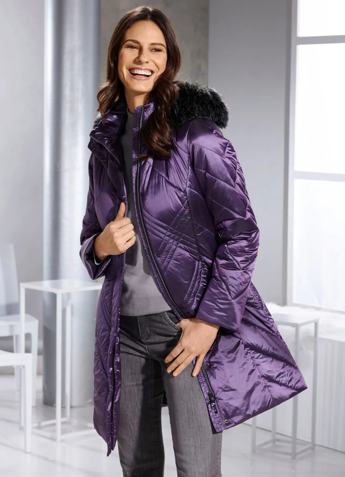 Longjacke mit abnehmbarer Kapuze