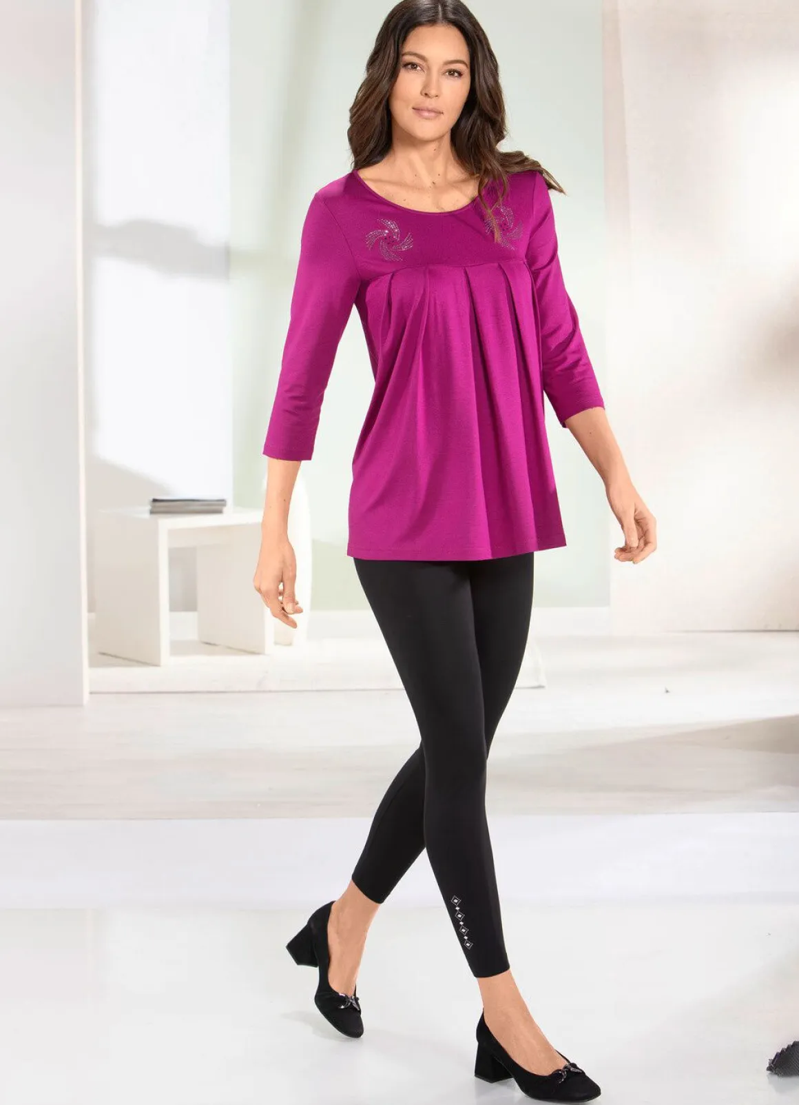 Longshirt mit Zierplättchen in 3 Farben