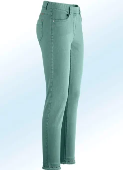 Magic-Jeans mit toller Nietenzier sowie angesagtem Fransensaum