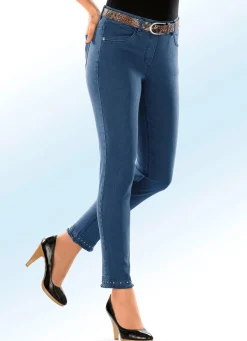 Magic-Jeans mit toller Nietenzier sowie angesagtem Fransensaum