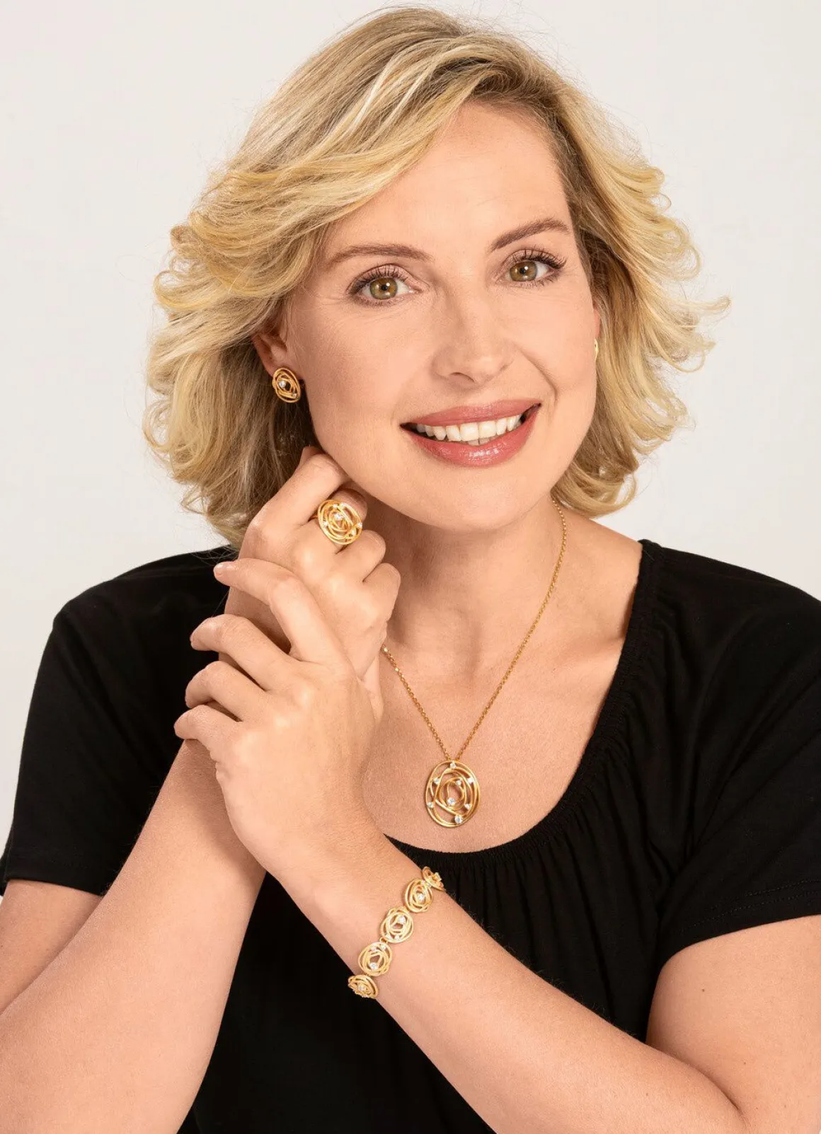 Mattiertes Armband mit Zirkonia