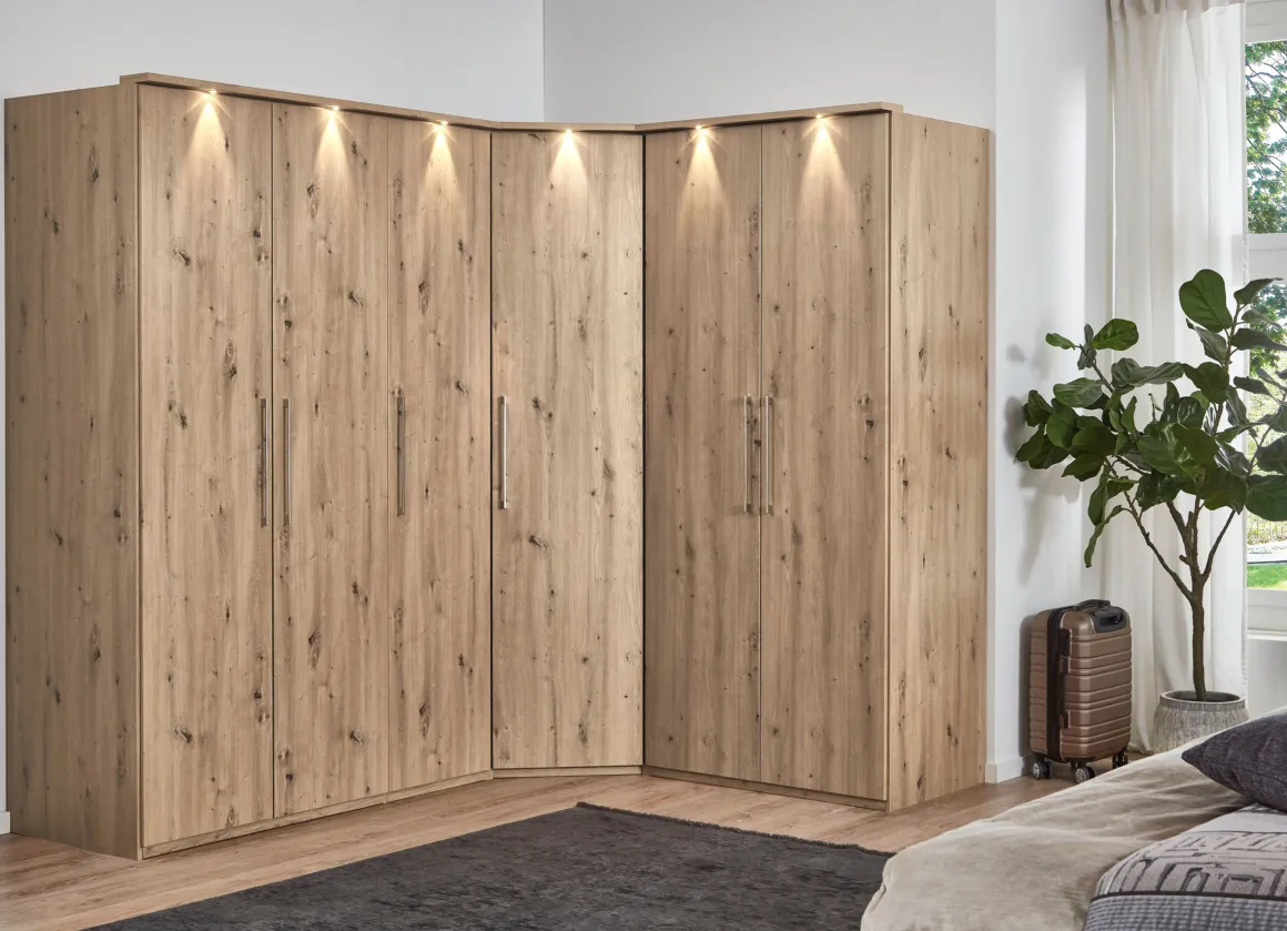 Moderne Kleiderschrank aus deutscher Herstellung