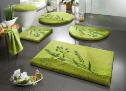 Naturnah gestaltete Badgarnitur der Marke Grund