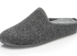 Pantoffel aus dezent gemustertem Textilmaterial
