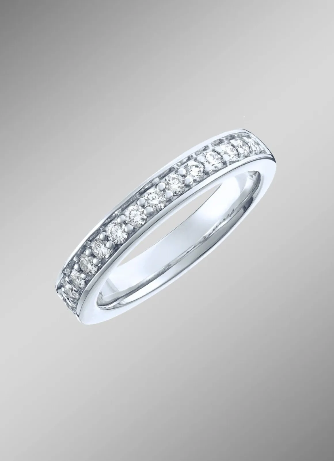 Platin Memoire-Ring mit lupenreinen Brillanten