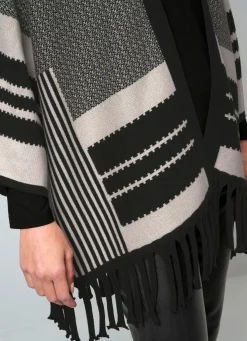 Poncho-Strickjacke in Jacquard-Dessin