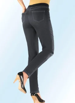 Power-Stretch-Jeans in Schlupfform