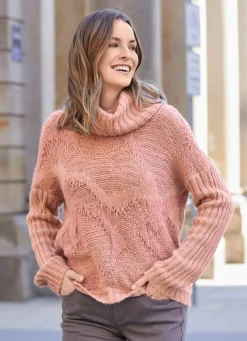 Pullover in aufwendiger Struktur mit Glitzer