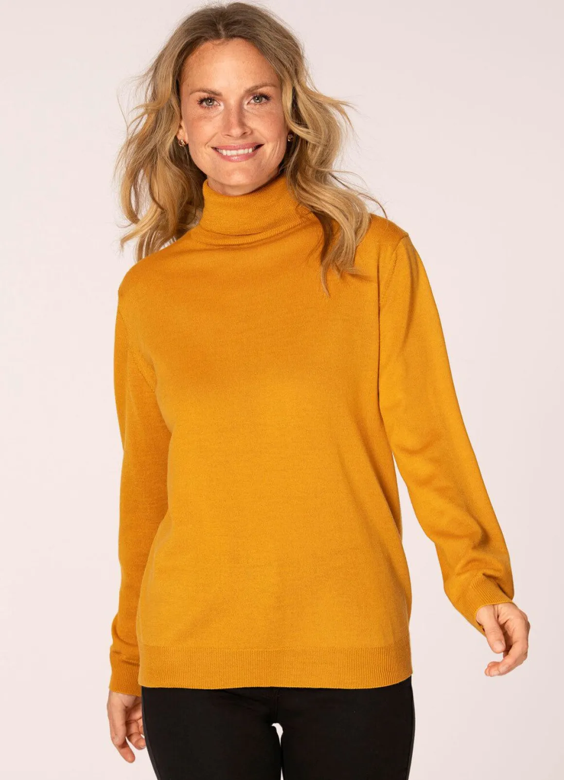 Pullover in Feinstrick