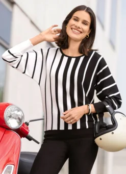 Pullover in Fledermausform