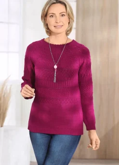 Pullover mit aufwendiger Rundpasse