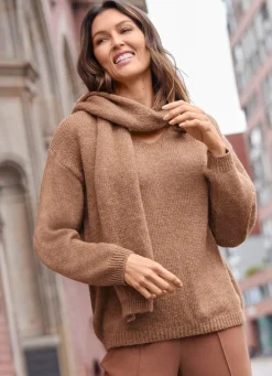 Pullover mit Schal und in flauschiger Kuschelqualität