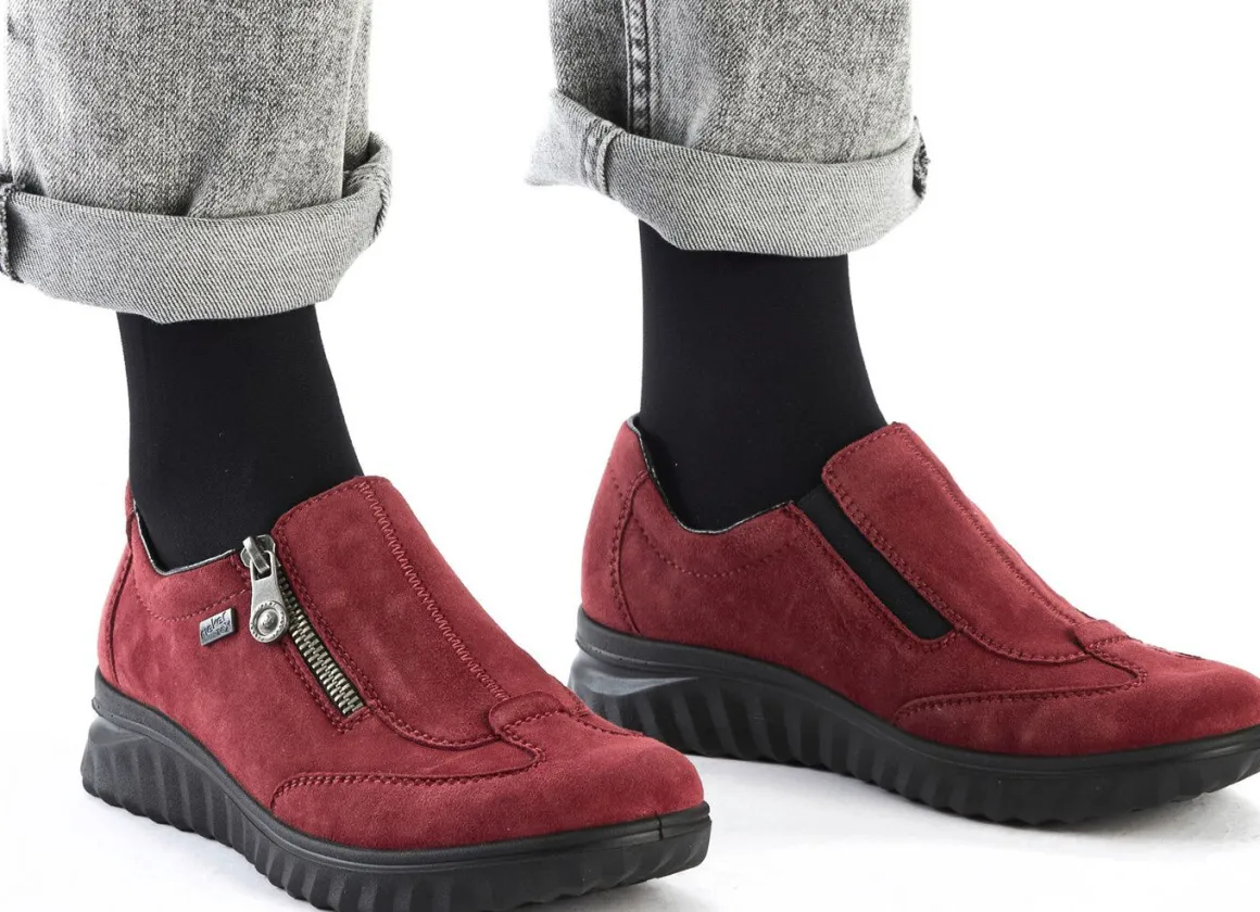 Rieker Slipper mit Klimamembrane ausgestattet