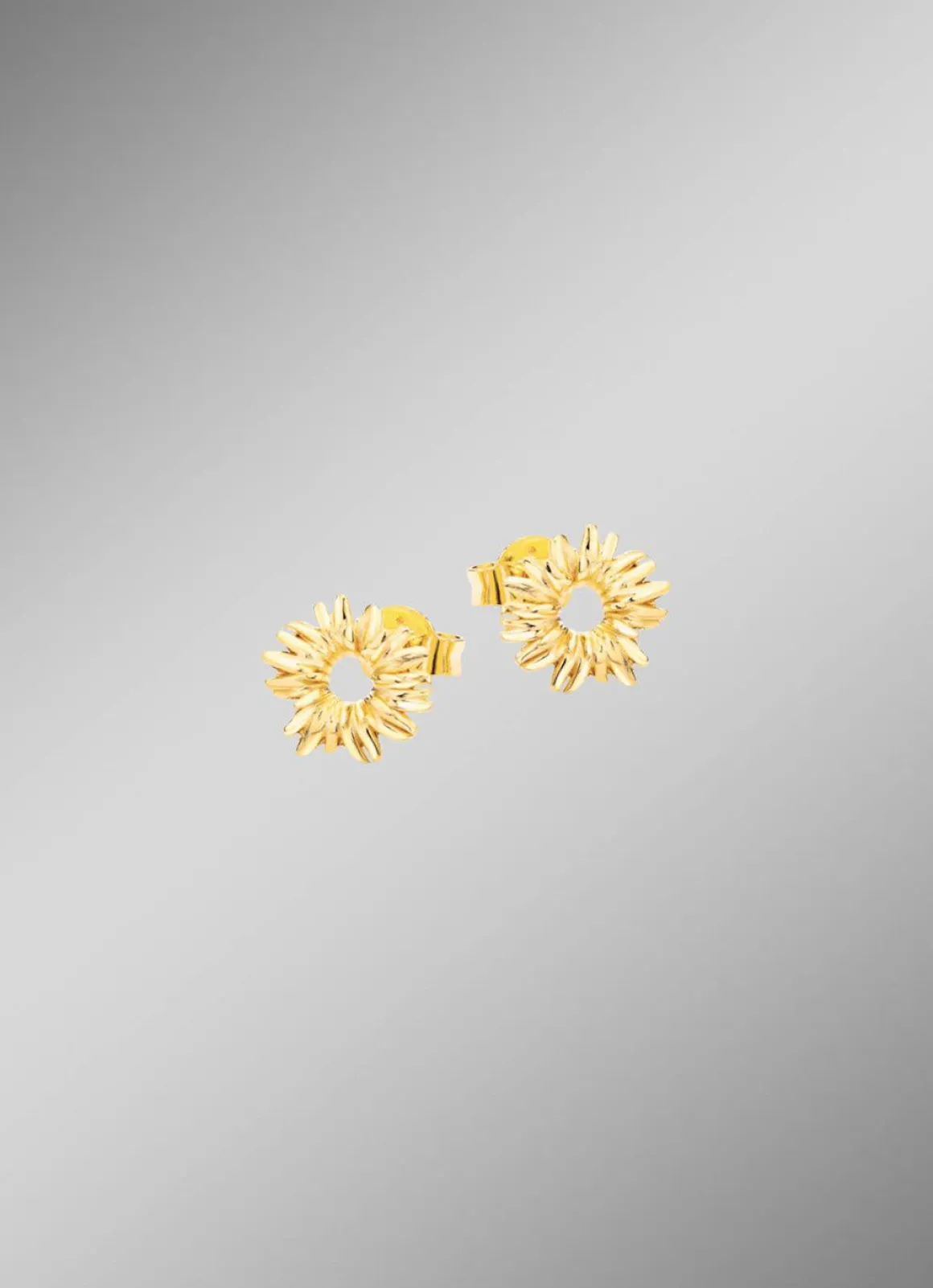 Schicke Ohrstecker im Blumen-Design