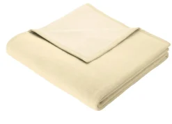 Schlafdecke mit Veloursbandeinfassung