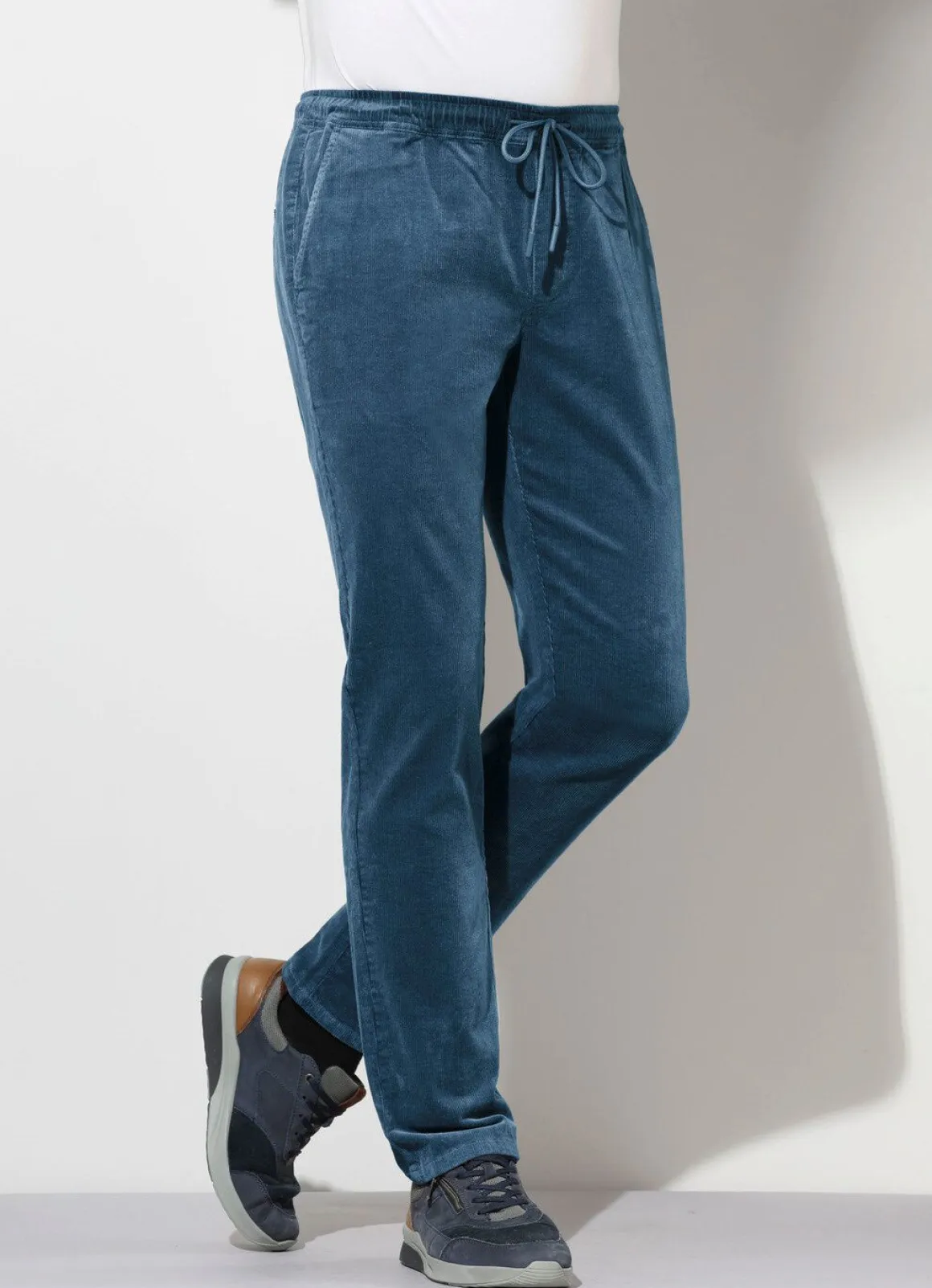 Schlupfcordhose mit Gummibund rundum in 3 Farben