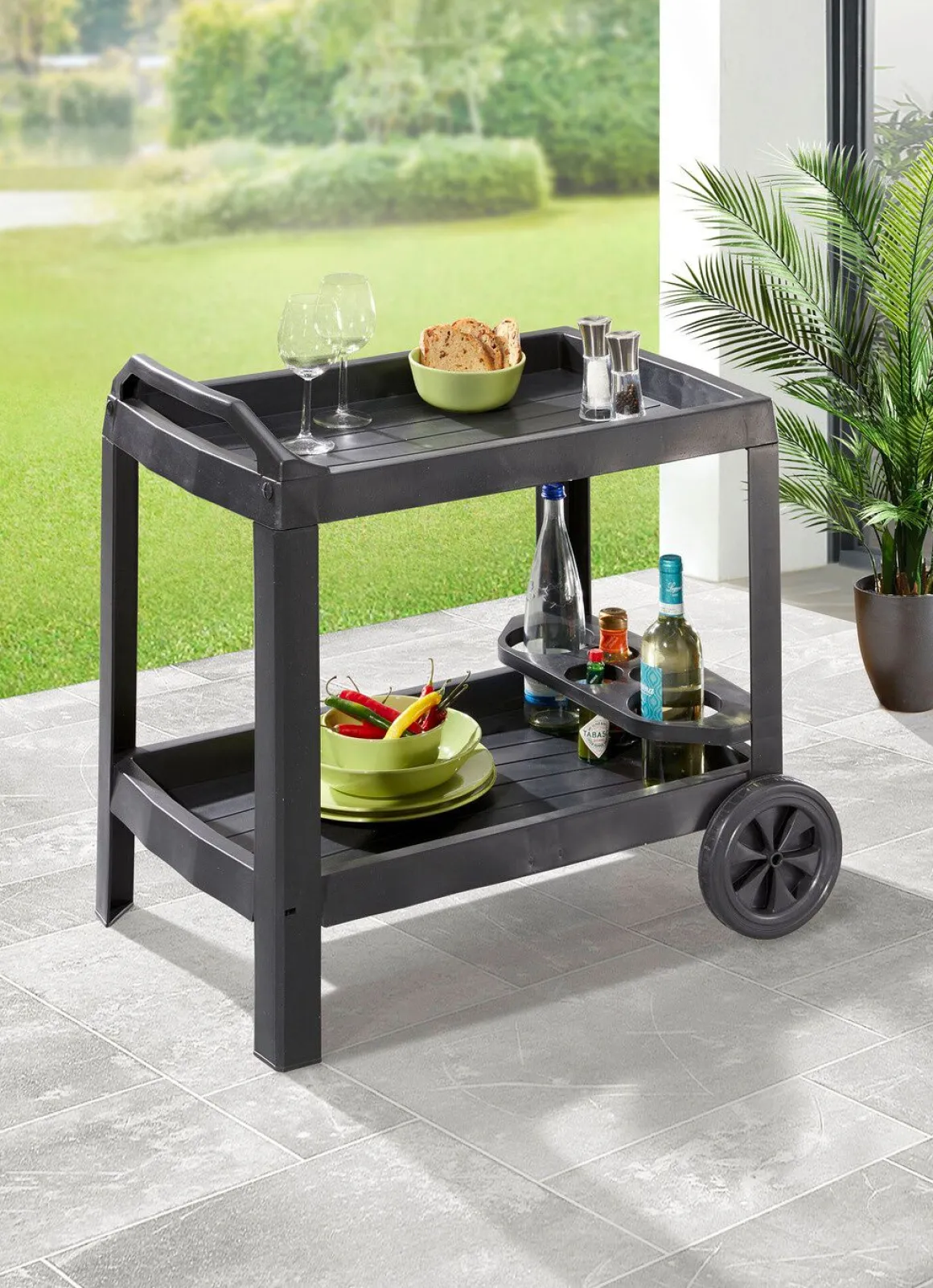Servierwagen mit integriertem Flaschenhalter