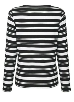 Shirt mit roten Farbakzenten
