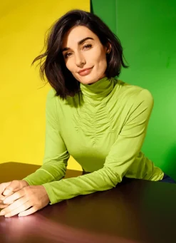 Shirt mit Raffungen in 5 Farben