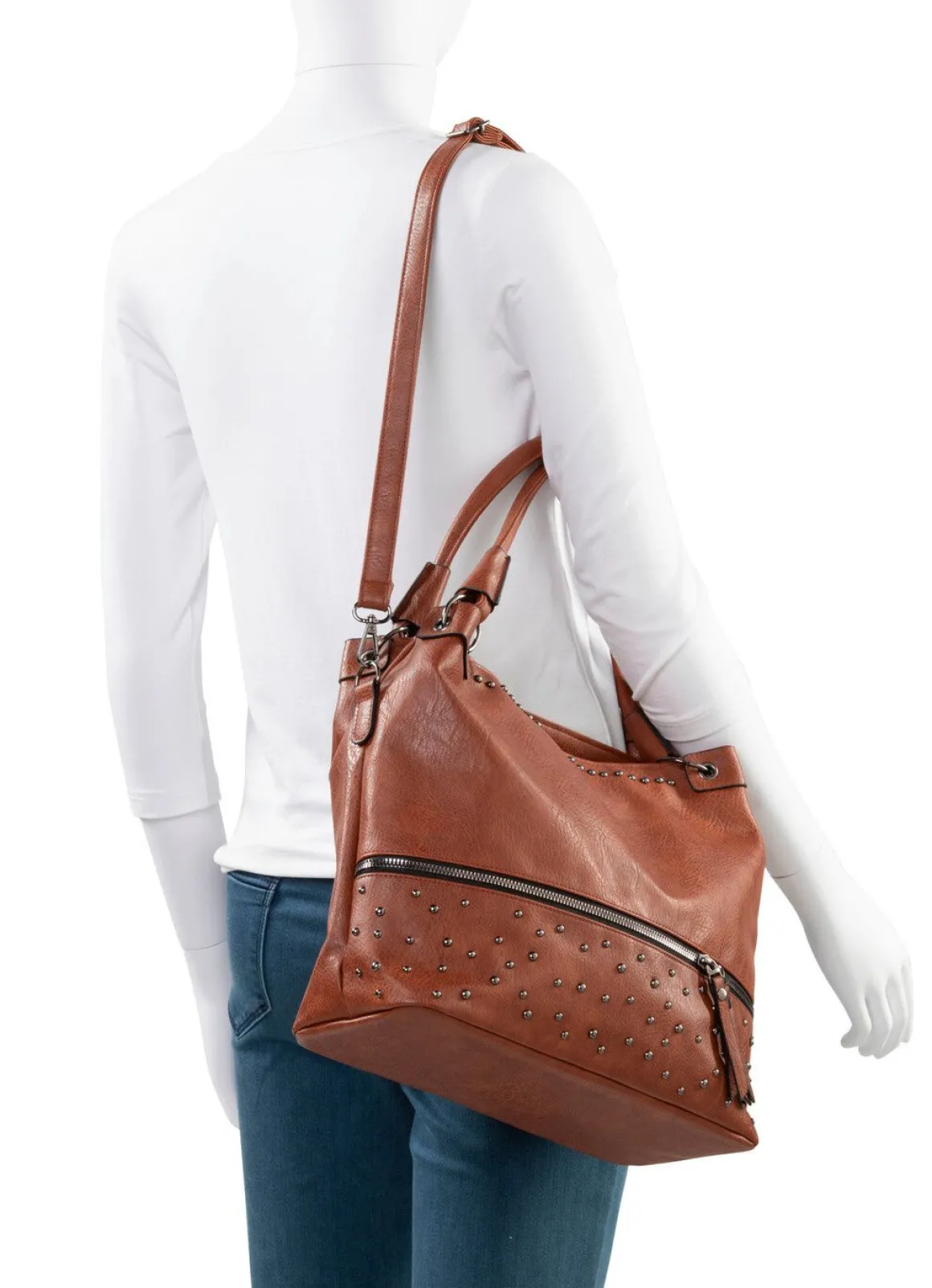 Tasche mit trendigen Ziernieten