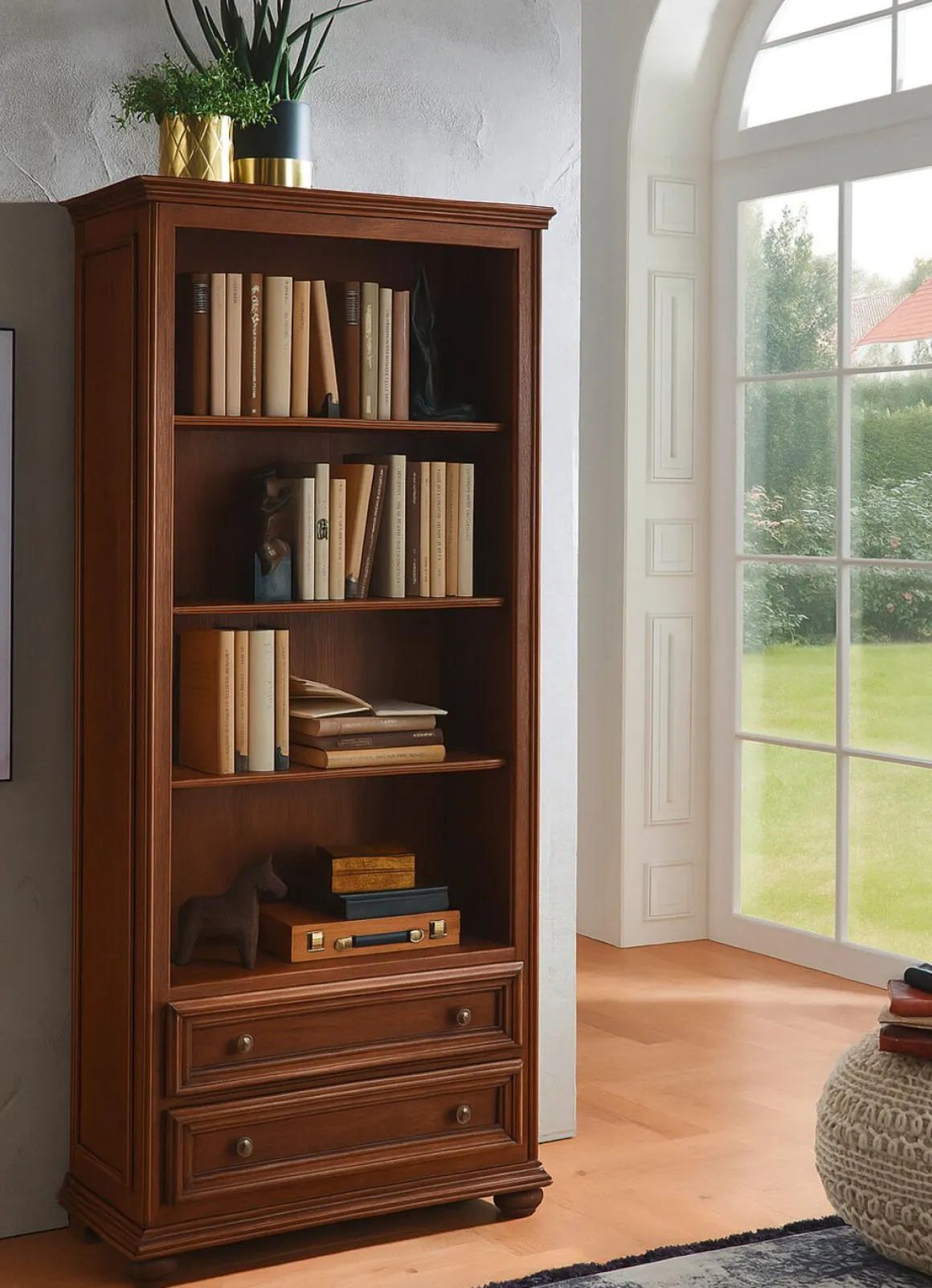 Teilmassiver Bücherschrank im Used-Look