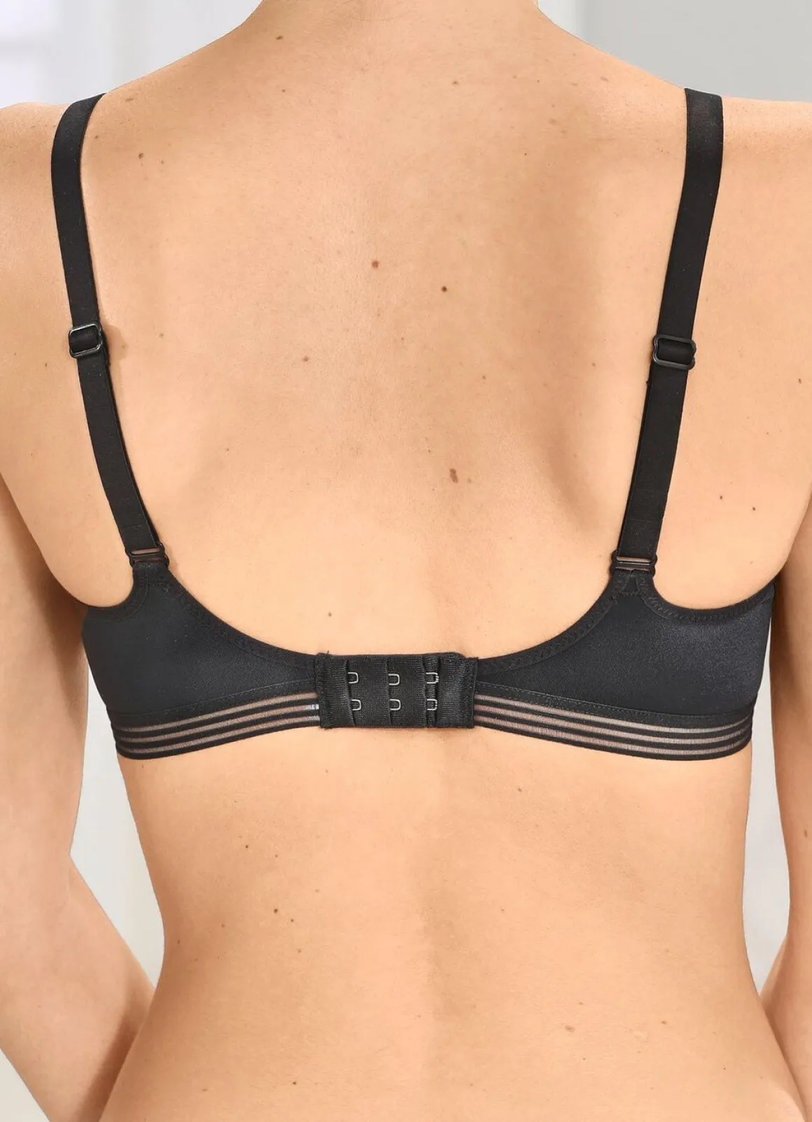 Triumph Infinite Sensation-Minimizer-Bügel-BH mit vorgeformten Cups