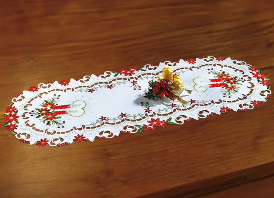 Weihnachtliche Tisch- und Raumdekoration